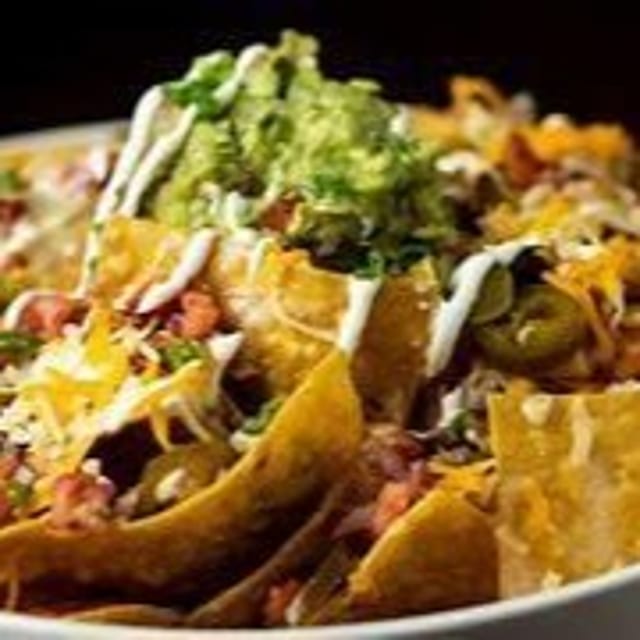 Nachos Supreme.